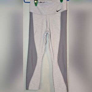 Womens Nike Capri size medium